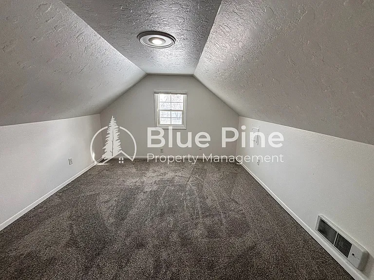 309 S Milton Ave — Photo 4