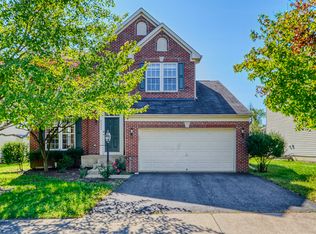 42245 Sweet Ct, Chantilly, VA 20152