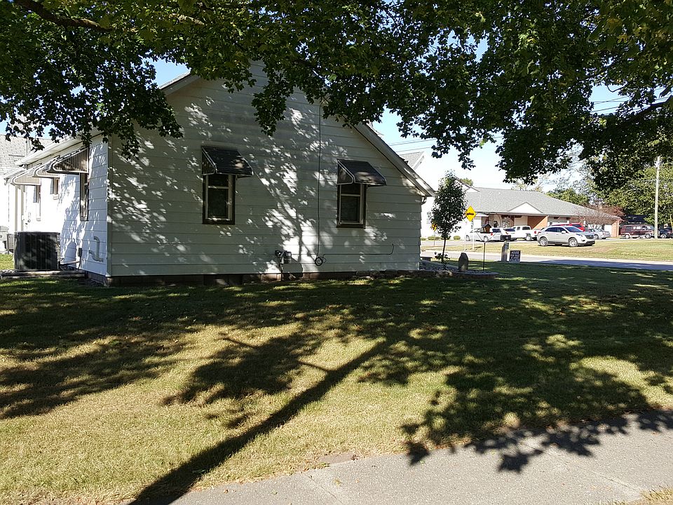 2nd image of 209 N Beck St