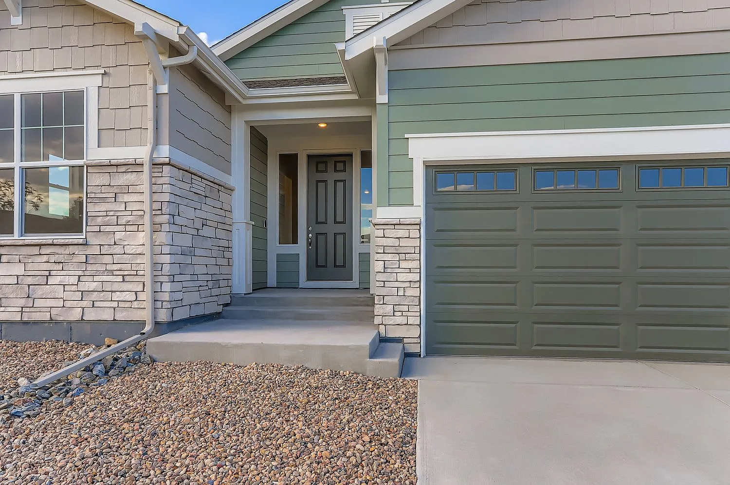 3 bed, 1733 sqft, $2,999 — Photo 4