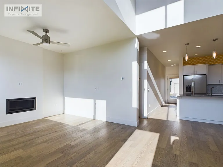 3864 Blondie St — Photo 20