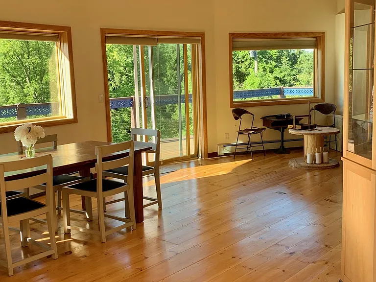 7 Meadow Ln — Photo 4