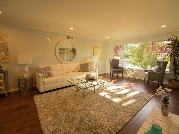 5th image of 5512 Blossom Terrace Ct