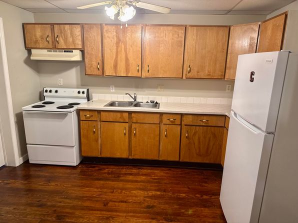220 Main St N #3