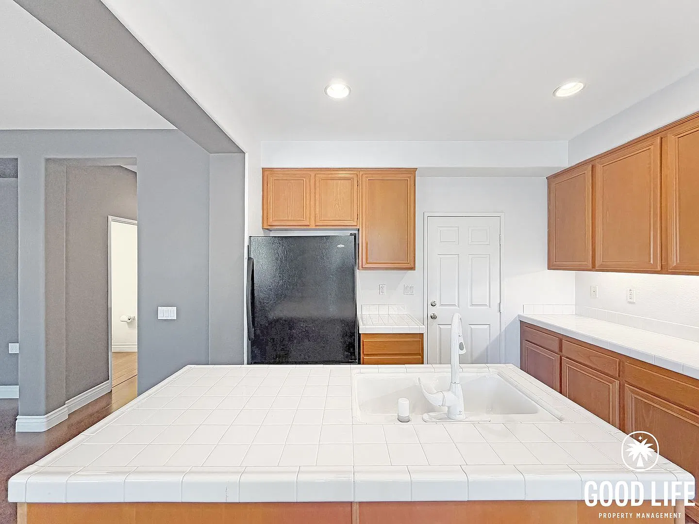 SD: Spacious 4BD/2.5BA in San Marcos w/ Solar, Upstairs Family Room & 2-Car Garage! — Photo 3
