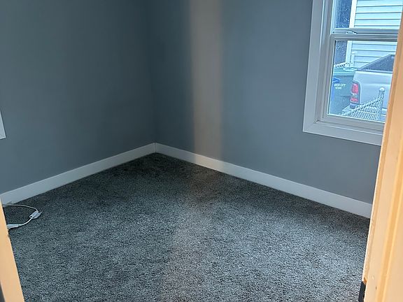 5th image of 625 Grace Ave