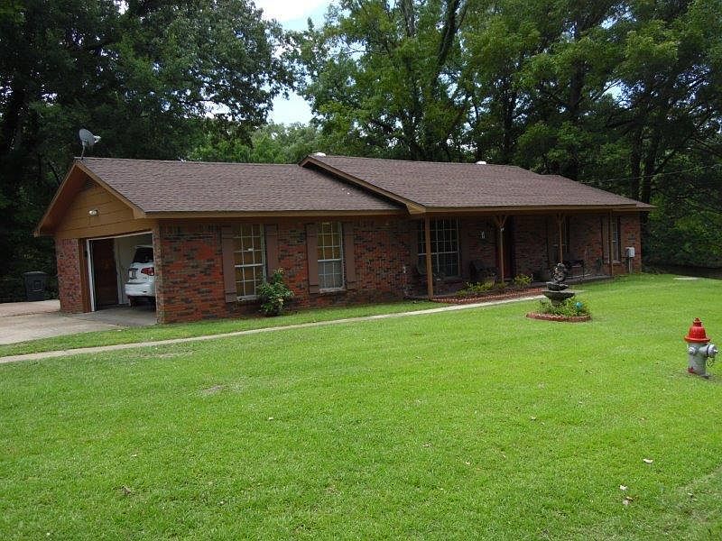 2nd image of 107 Ross Ln
