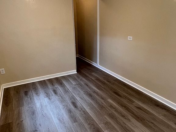 3rd image of 307 Cedar Dr
