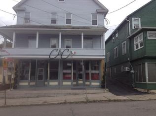 63 E Main St, Glen Lyon, PA 18617