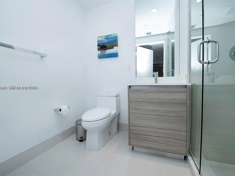 121 NE 34th St #806 — Photo 9