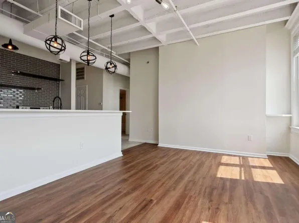 32 Peachtree St NW APT 906, Atlanta, GA 30303