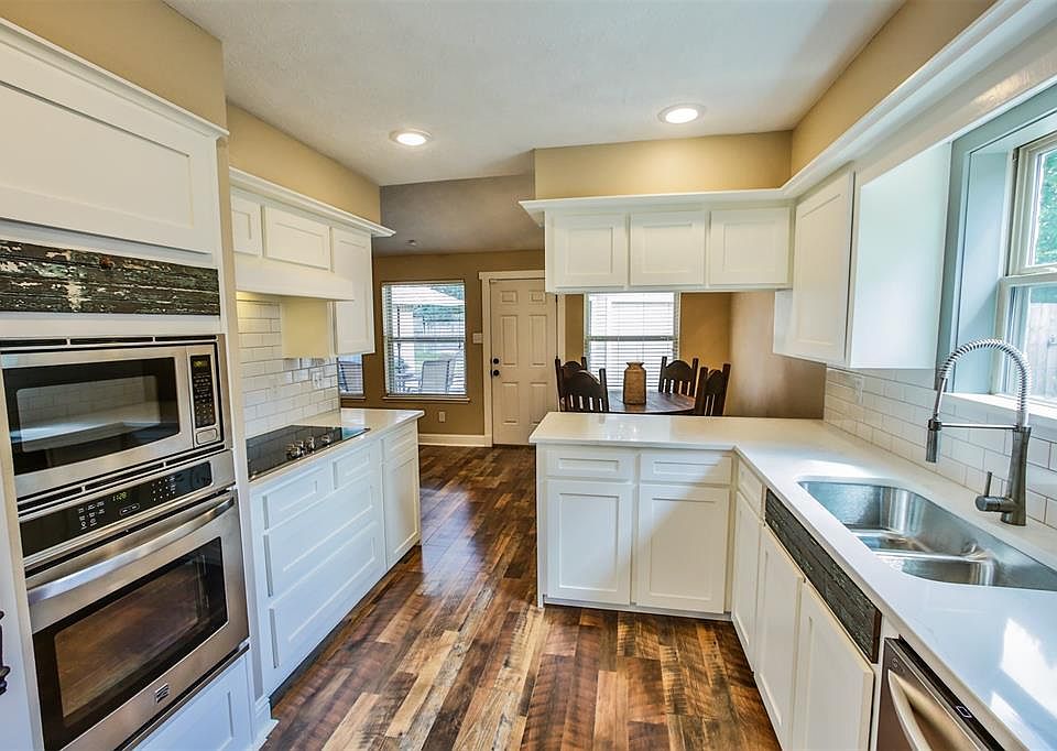 1st image of 21126 Park Brook Dr