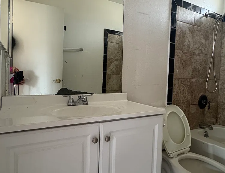 16118 S Ainsworth St #2 — Photo 3