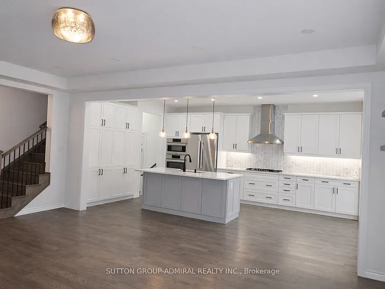 65 Barkerville Dr — Photo 12