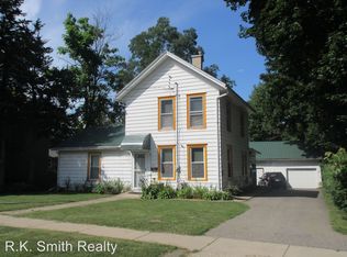 614 College St, Milton, WI 53563
