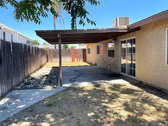3rd image of 2698 San Anselmo Ave