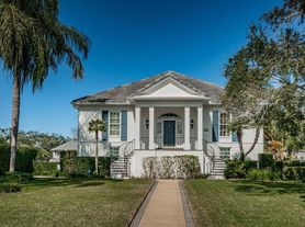 4921 Lyford Cay Rd, Tampa, FL