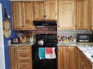 19 Olde Country Village Rd, Londonderry, NH 03053