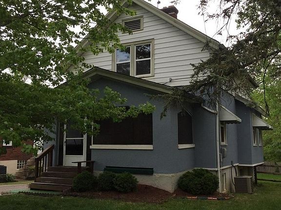 4th image of 5912 Woodmont Ave