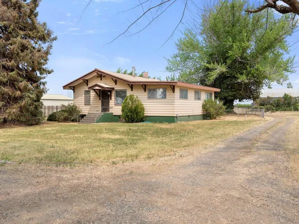 1280 Lake Rd, Burbank, WA 99323