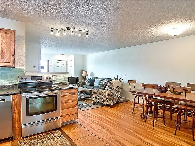 3170 Columbine Dr #32 — Photo 13