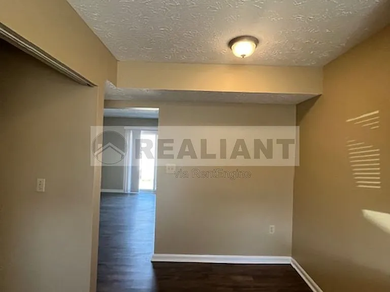 1646 Foxhaven Dr #1 — Photo 13