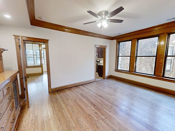 5th image of 1417 W Cuyler Ave #2