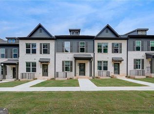 311 Daybreak Ln, Newnan, GA 30265