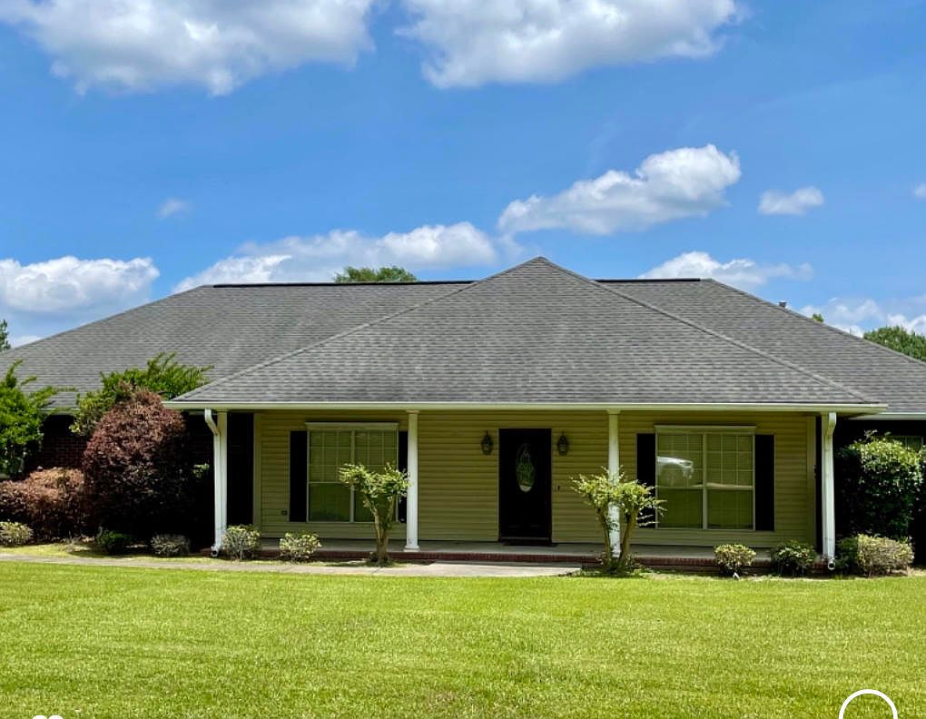 160 Cole Rd Hattiesburg Ms 39402 Zillow [ 792 x 1020 Pixel ]