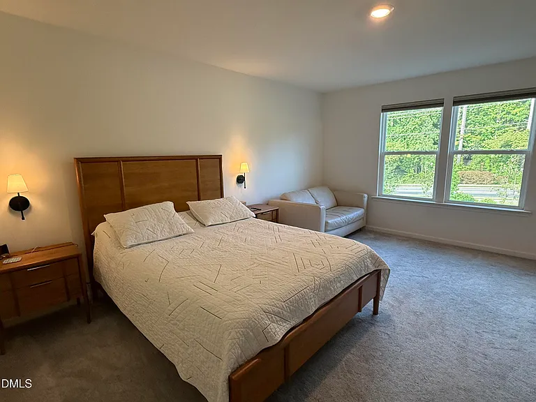 111 Golden Gate Ln — Photo 17