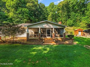 4532 E Lamar Alexander Pkwy, Walland, TN 37886