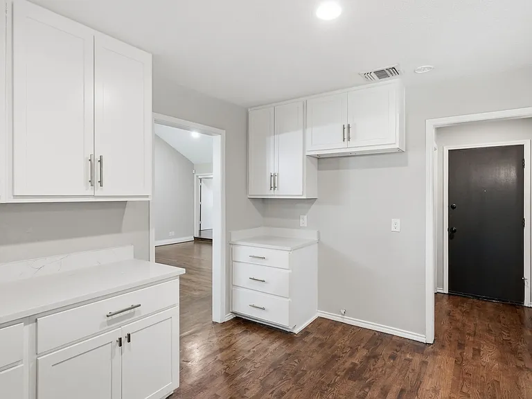 306 Dove Creek Trl — Photo 9