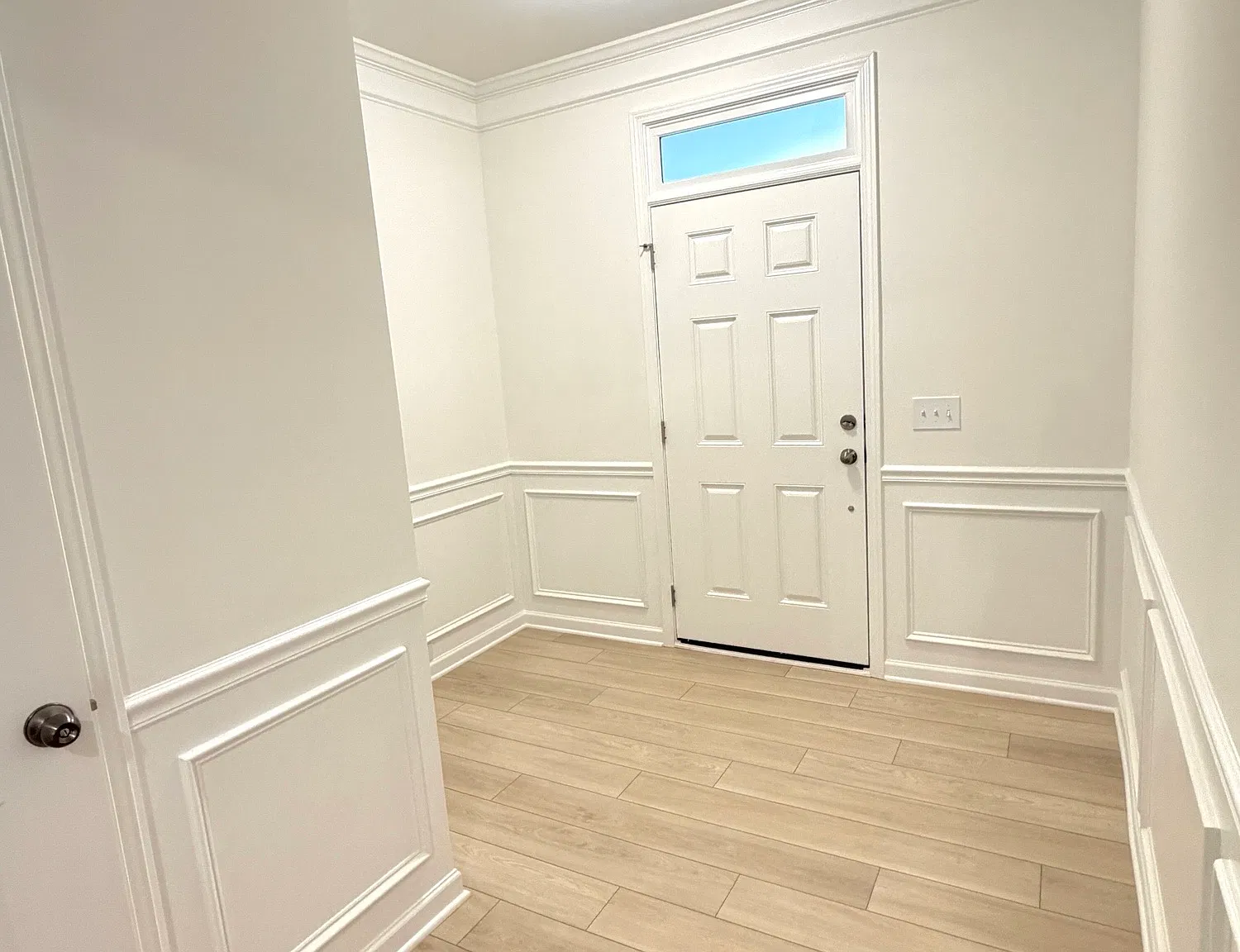 3 bed, 2.5 bath, 1817 sqft, $1,900 — Photo 4