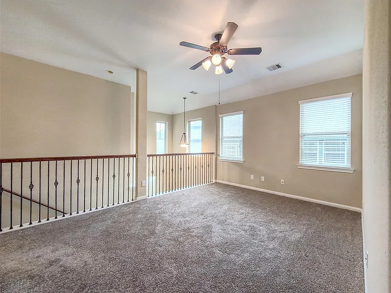 26 Cheswood Manor Dr — Photo 13
