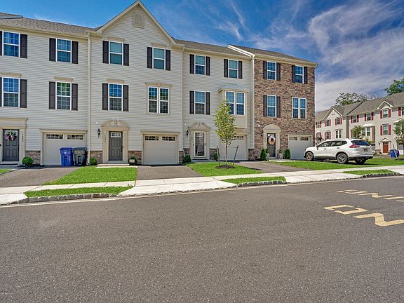 4th image of 1007 Mississippi St