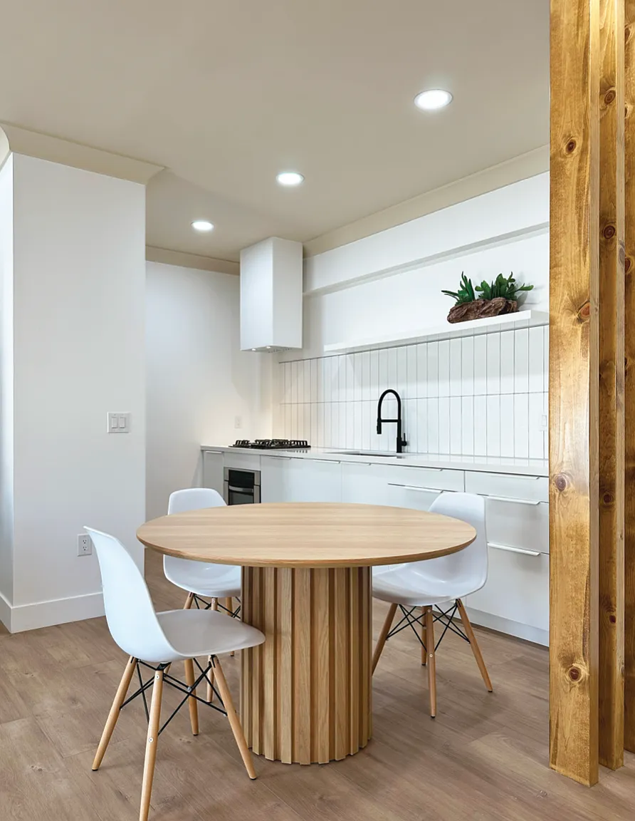 Studio, 550 sqft, $2,975 — Photo 3