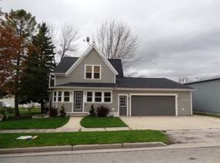 519 Colle St, Luxemburg, WI 54217