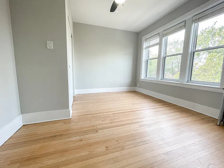1445-47 W. Carmen Ave. — Photo 6