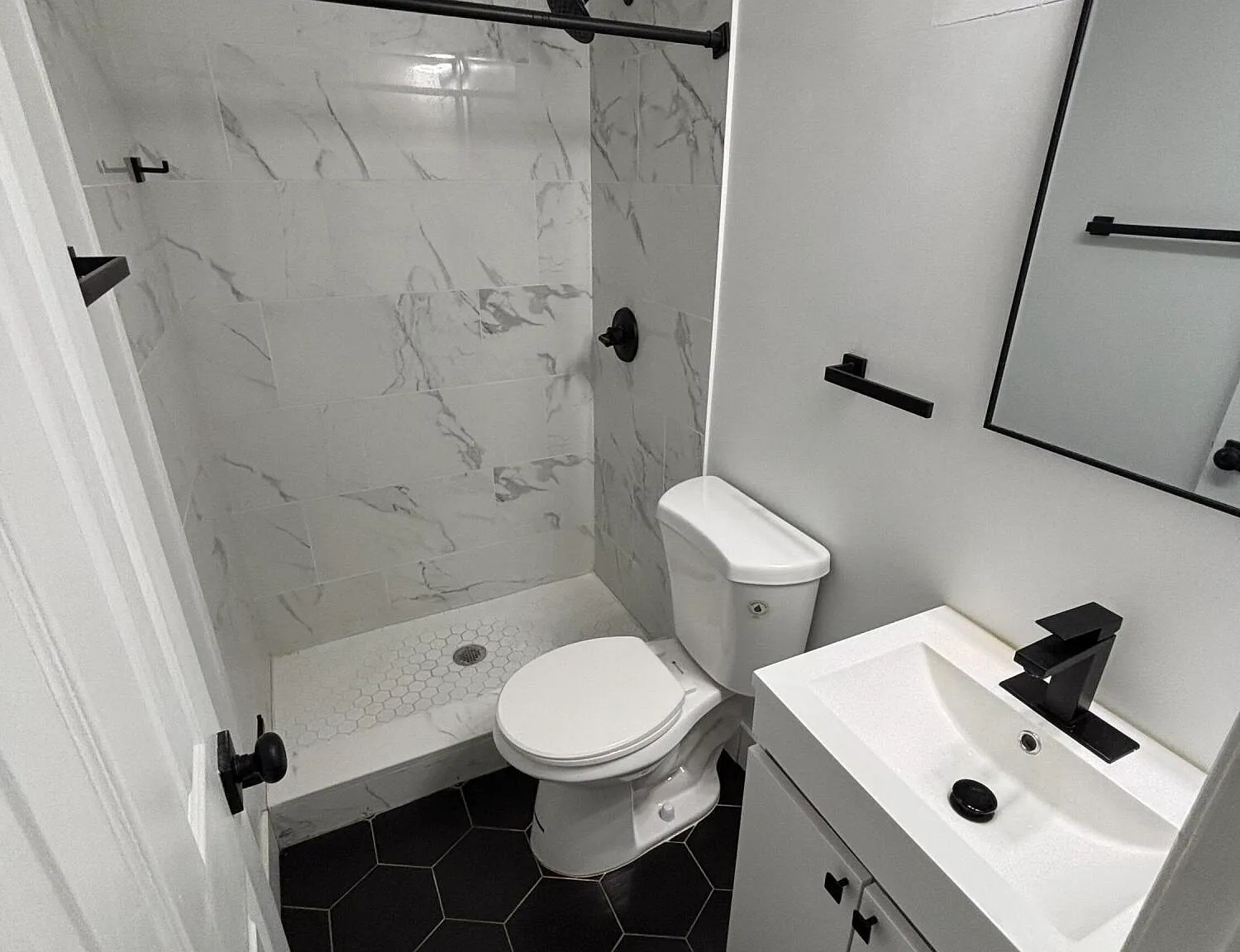 1 bed, 1.0 bath, 480 sqft, $1,400 — Photo 2