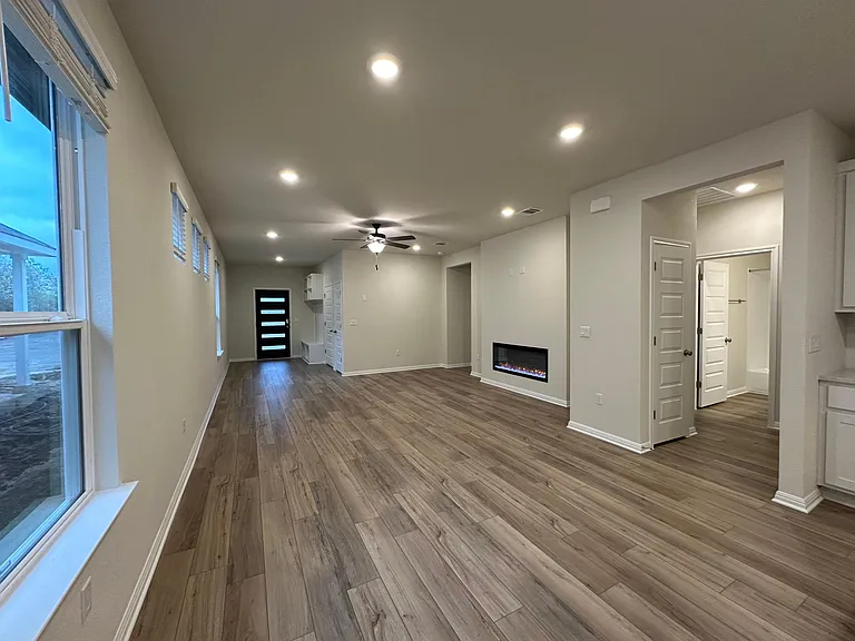 8309 Augeron Dr — Photo 23