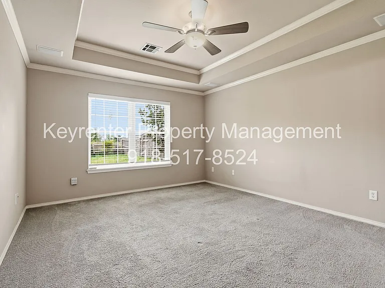11906 S Juniper Ct — Photo 12
