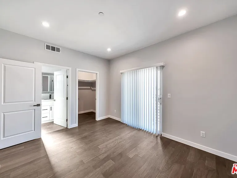 4239 Halldale Ave — Photo 16
