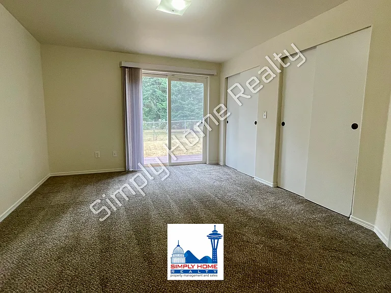 9041 Steilacoom Rd SE #B — Photo 13