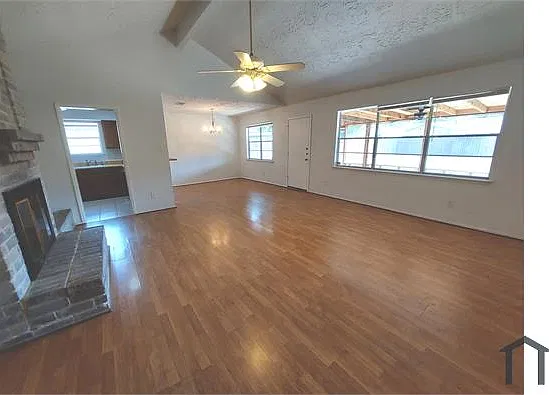 4 bed, 1460 sqft, $1,795 — Photo 2