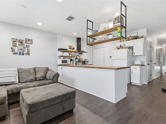 5th image of 5940 & 5934 Meadowlane St