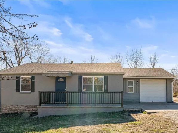 8001 E 102nd St, Kansas City, MO 64134