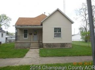 311 S Richman St, Villa Grove, IL 61956