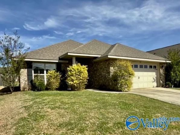 105 Brooklawn Dr, Harvest, AL 35749