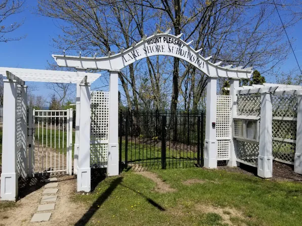 A St, South Haven, MI 49090