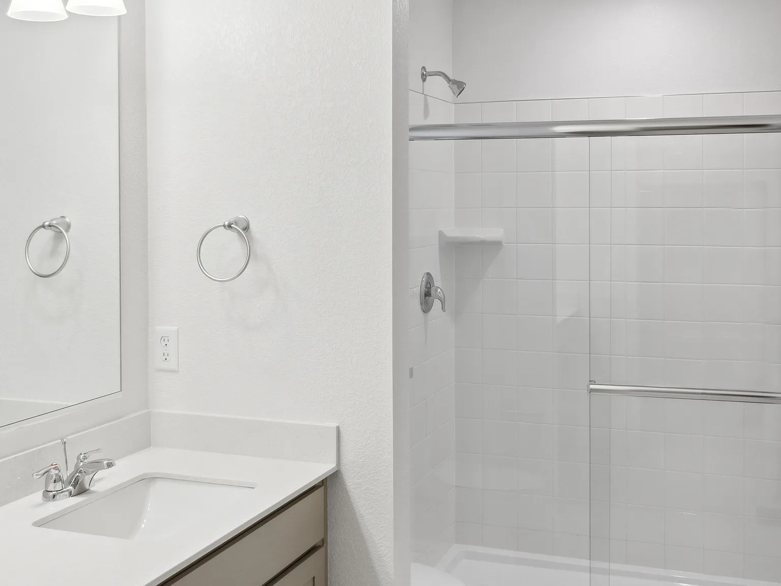 3 bed, 2.5 bath, 1500 sqft, $2,450 — Photo 3